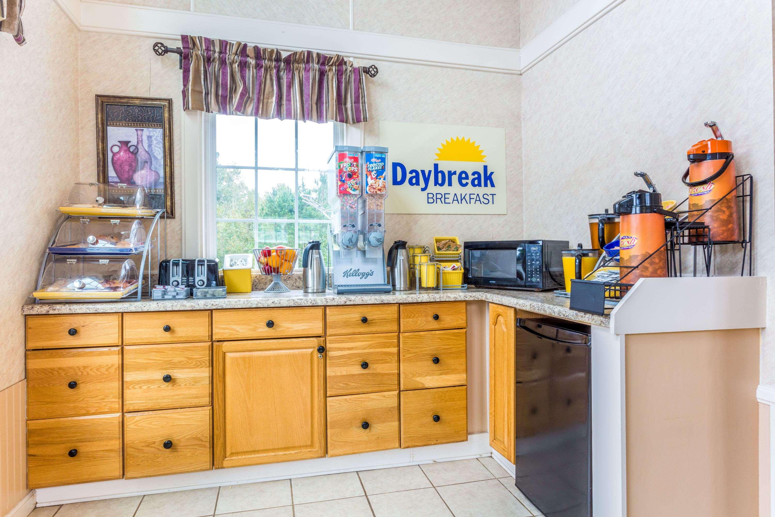 Days Inn By Wyndham Cornelia Extérieur photo