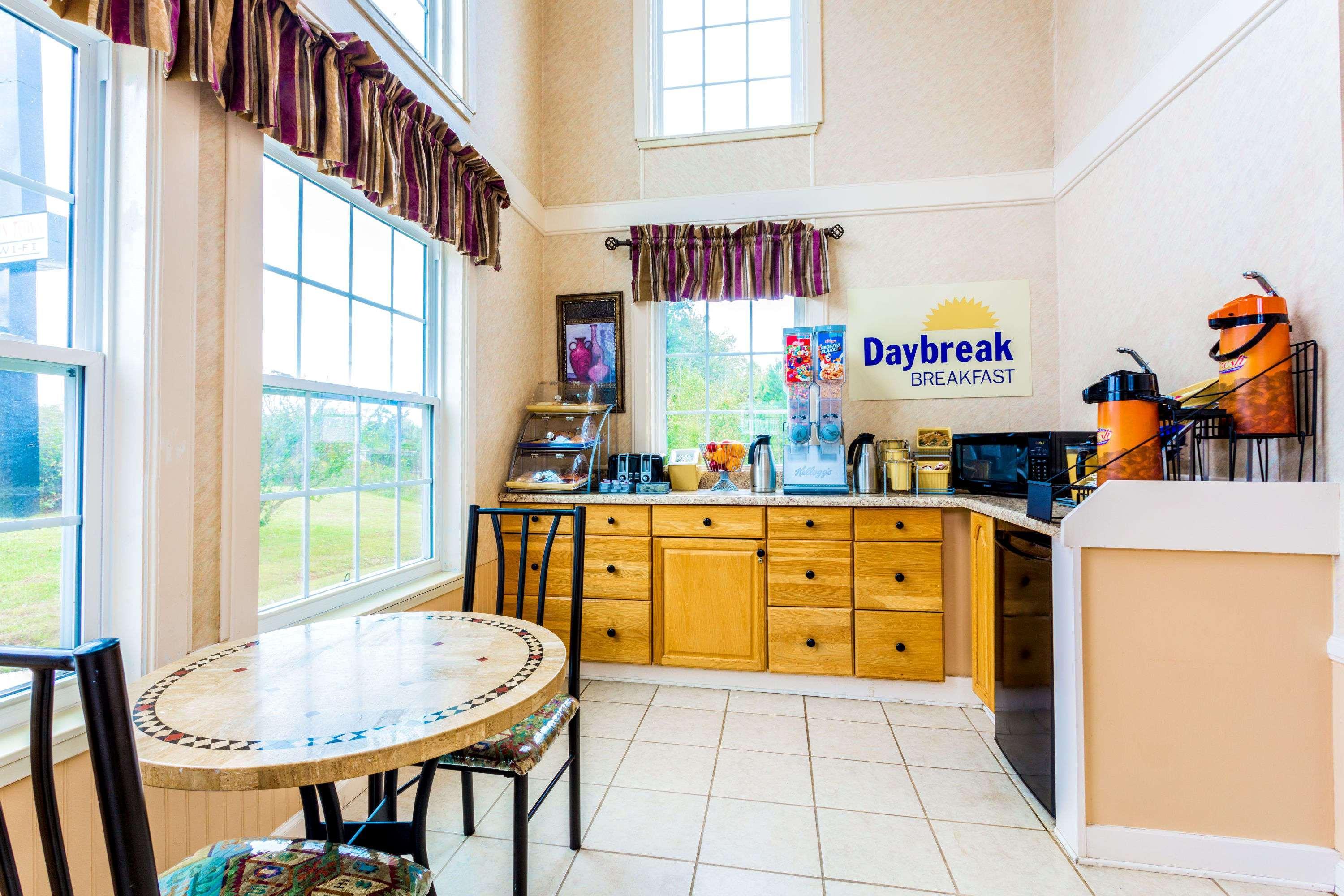 Days Inn By Wyndham Cornelia Extérieur photo